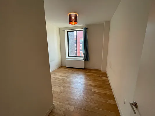 Rented by Voro, LLC | media 14