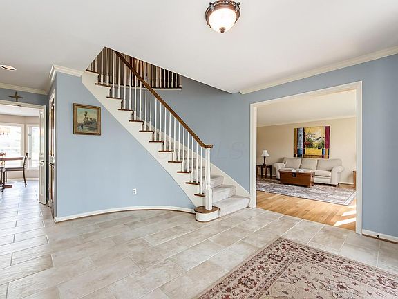 5th image of 8480 Davington Dr