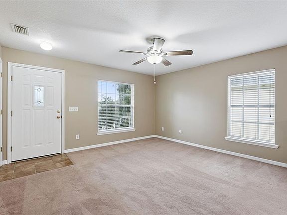 3rd image of 180 E MINNEHAHA AVENUE