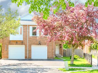 2030 Glenada Cres, Oakville, ON L6H 4M5