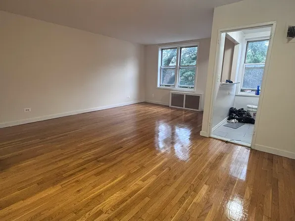 6555 Broadway 2C image 2 of 16