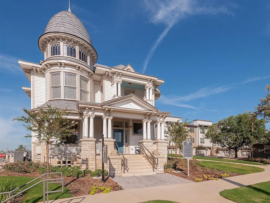 The Kelley at Samuels Ave — Photo 4