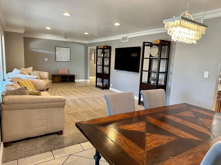 7019 E Hearn Rd — Photo 5