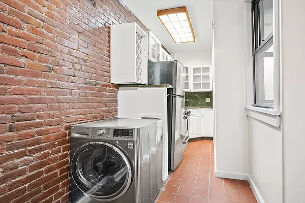 Rented by Grand Group Realty | media 10