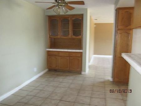 048-580925dining-22137176