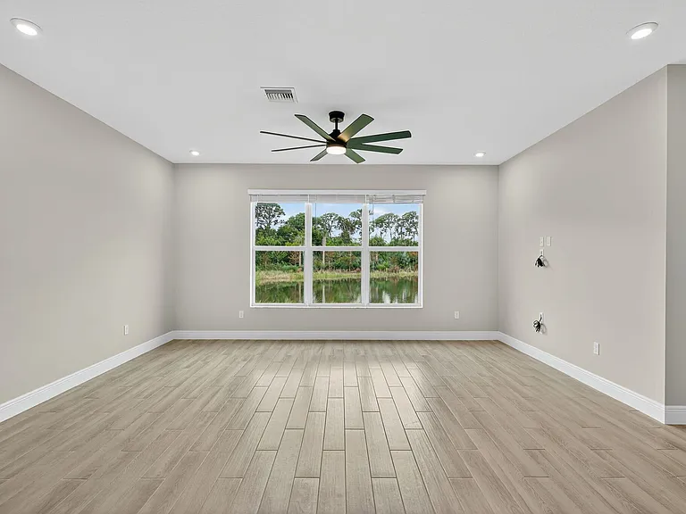 3552 NW Solange Ct #0 — Photo 12
