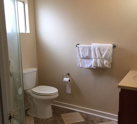 5th image of 5829 Wilbur Ave