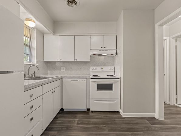 2218 E 59th St #3304