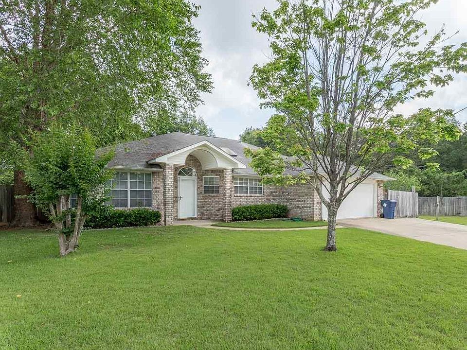 1052 Wonderwood Ct