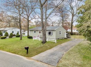 313 Talmadge Dr, Springfield, MA 01118