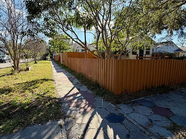 1901 3rd St S, Saint Petersburg, FL 33705