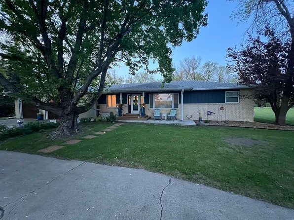 1029 Pebble Beach Dr, Clark, SD 57225