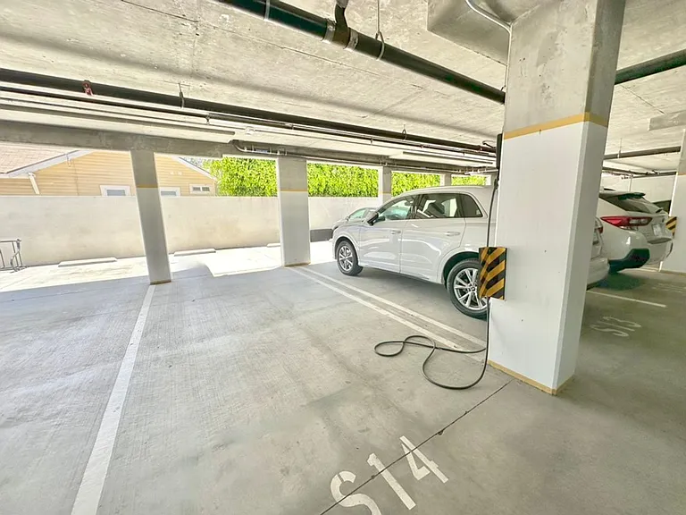 11500 Culver Blvd — Photo 16