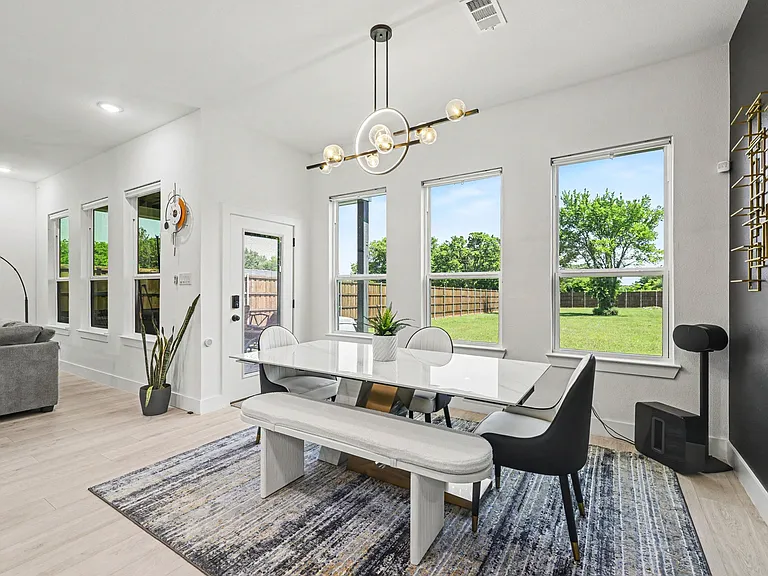 2742 Marjorie Ave — Photo 16