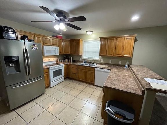 4th image of 1016 E 16th St