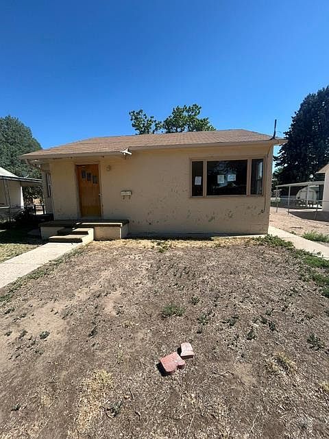 1st image of 318 E Florence Ave