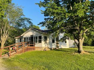 958 Hall Rd, Flemingsburg, KY 41041