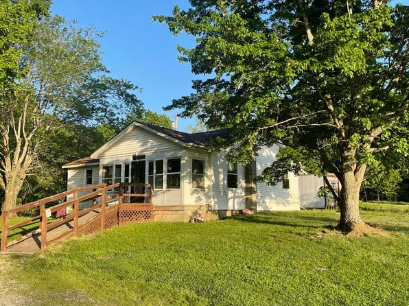 958 Hall Rd, Flemingsburg, KY 41041