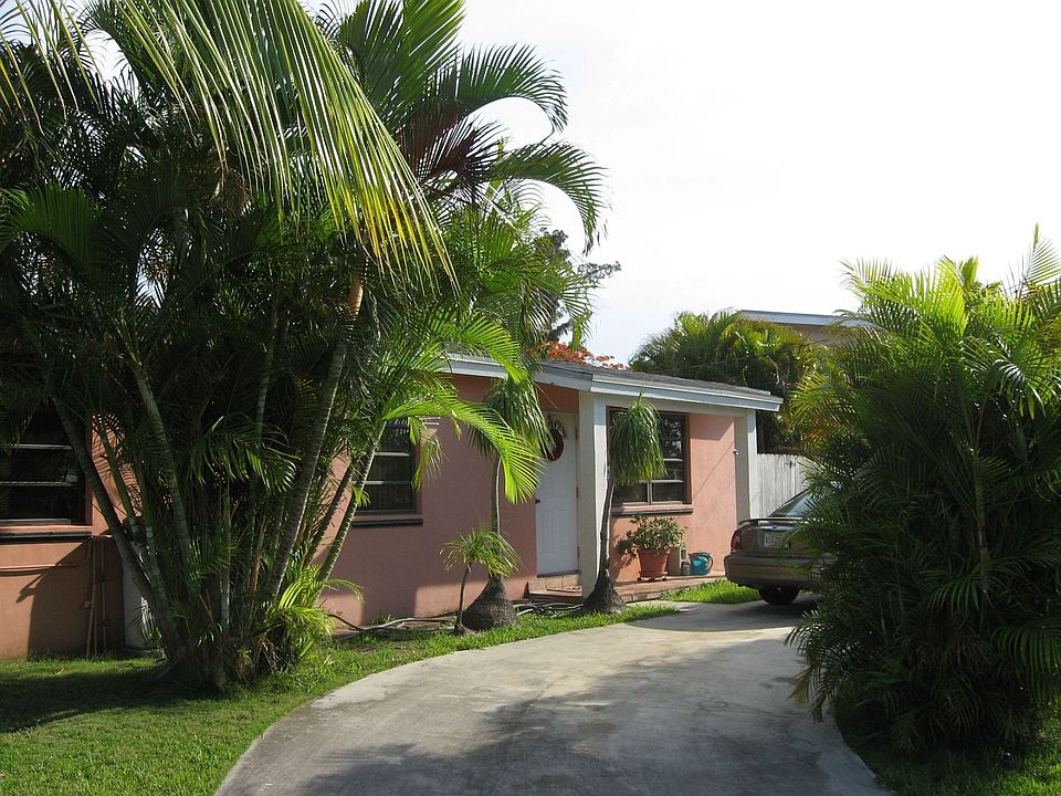 Front Left View
