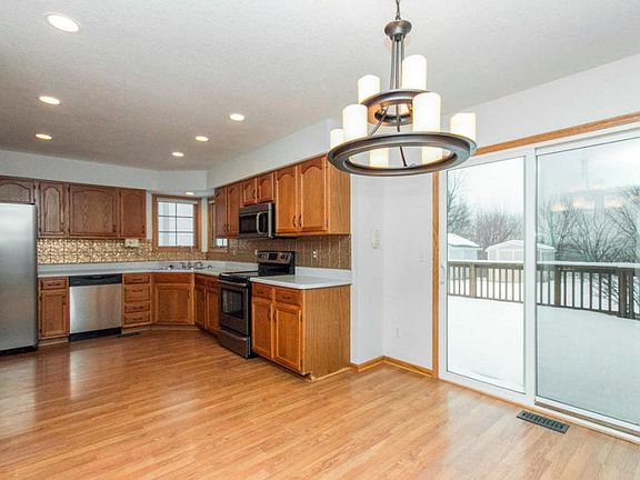 3rd image of 1948 Wyngate Dr