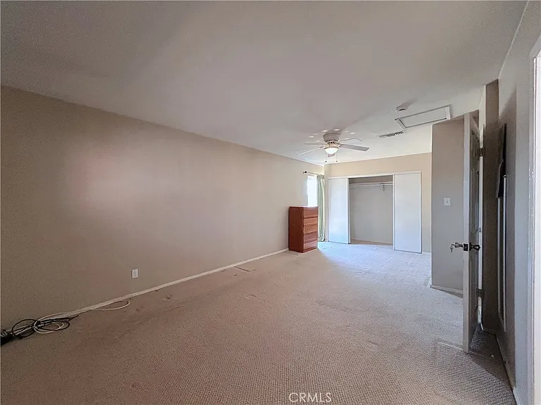 911 E La Verne Ave #1 — Photo 7