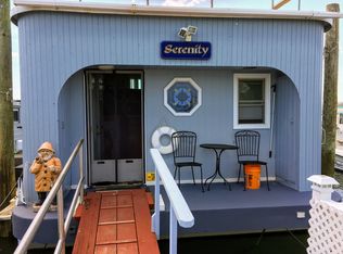 200 Shore Rd, Seaford, NY 11783