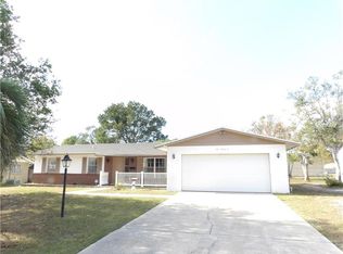926 W Embassy Dr, Deltona, FL 32725