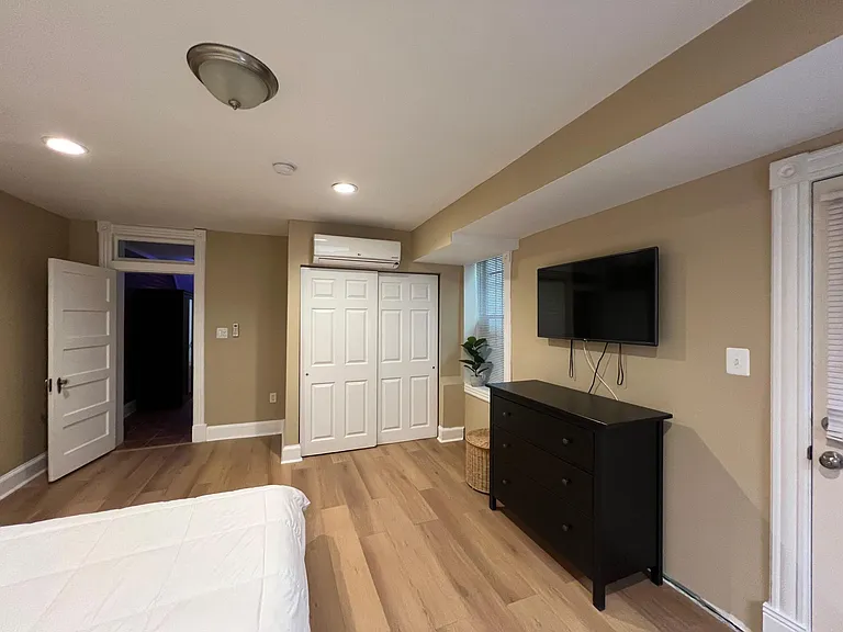 1006 E Capitol St NE #B — Photo 8