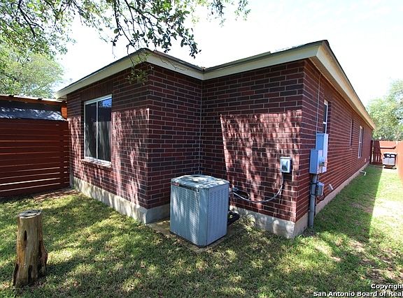 3rd image of 4850 Corian Springs Dr