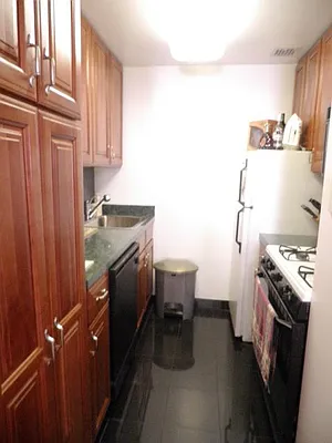 Rented by R New York | media 30