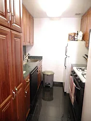 Rented by R New York