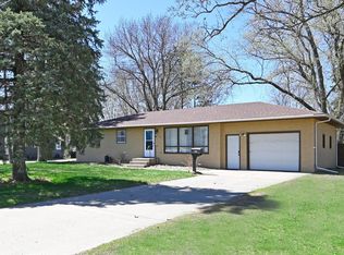 215 11th Ave N, Princeton, MN 55371