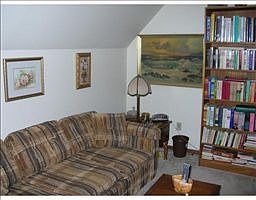 4th image of 1609 Golden Ln