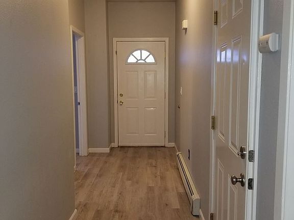 2nd image of 2185 Chateau Ct #A