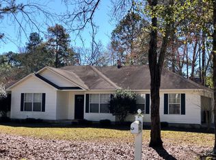 202 Magnolia Dr, Nashville, GA 31639