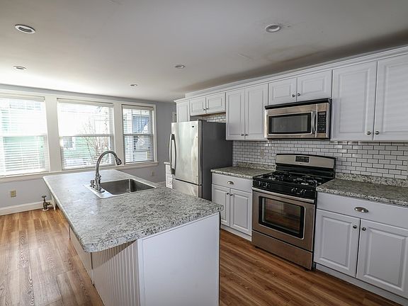 5th image of 27 Blodget Street