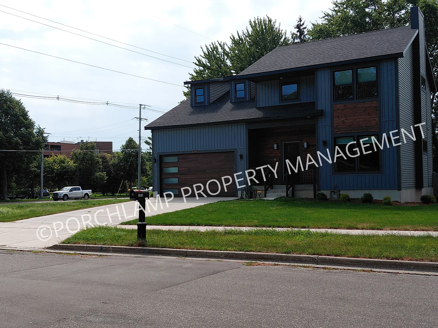 4 bed, 3.5 bath, 2655 sqft, $3,750 — Photo 2