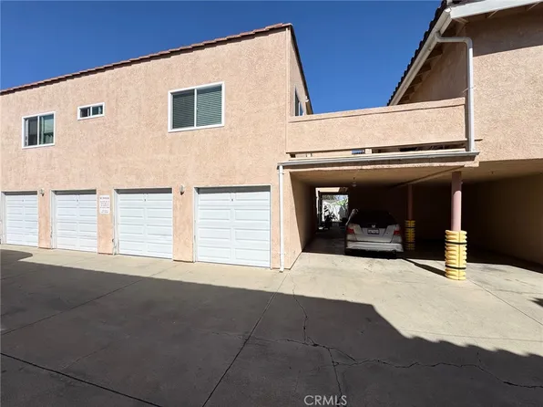 17511 Newland St, Huntington Beach, CA 92647