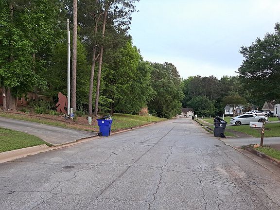 4th image of 3503 Blackberry Ln SE