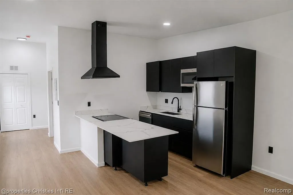 Studio, 1.0 bath, 480 sqft, $1,150 — Photo 3