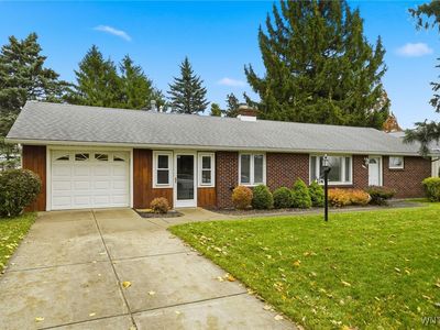214 Berkley Rd, Williamsville, NY, 14221