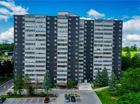 225 Harvard Pl #509, Waterloo, ON N2J 4H4