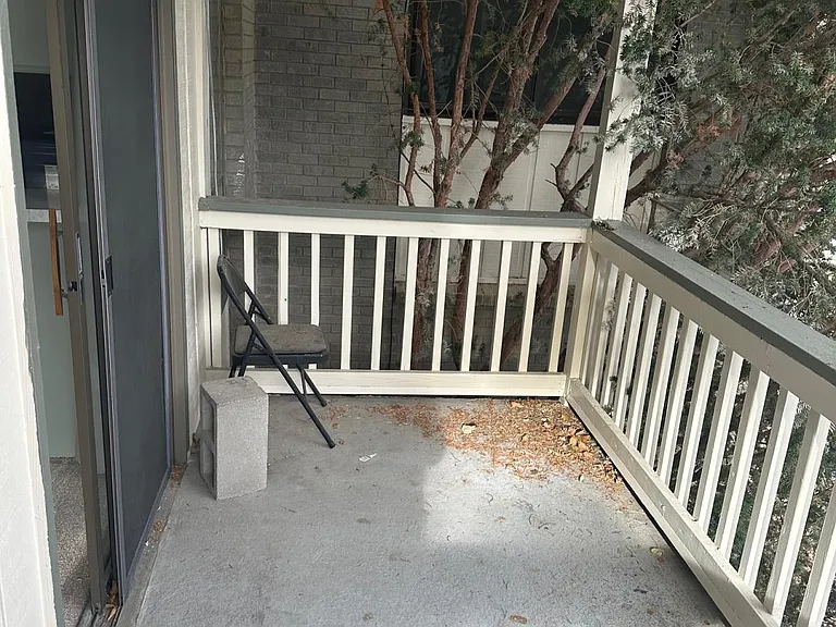 645 Manhattan Pl #207 — Photo 11