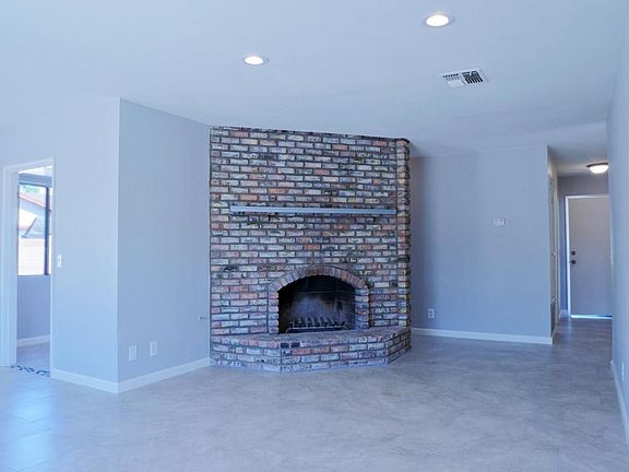 5th image of 10048 E Avenue S10