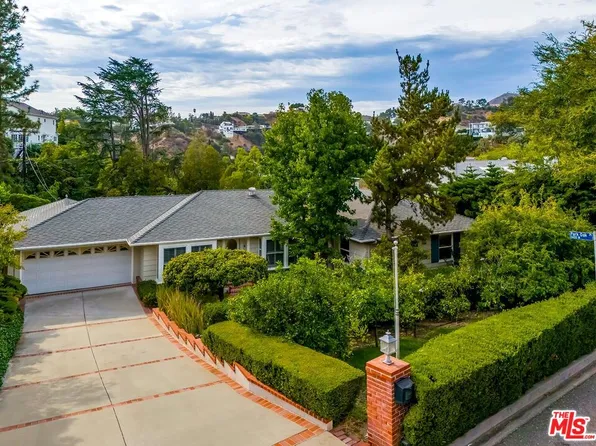 2541 Park Oak Dr, Los Angeles, CA 90068