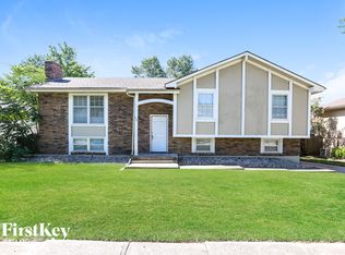 16921 E 4th St S, Independence, MO 64056