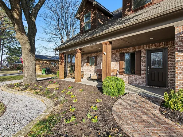 3538 Mercury Dr, Grapevine, TX 76051