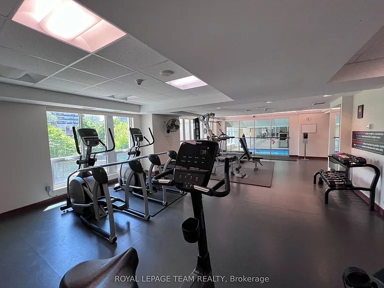 234 Rideau St #1007 — Photo 21