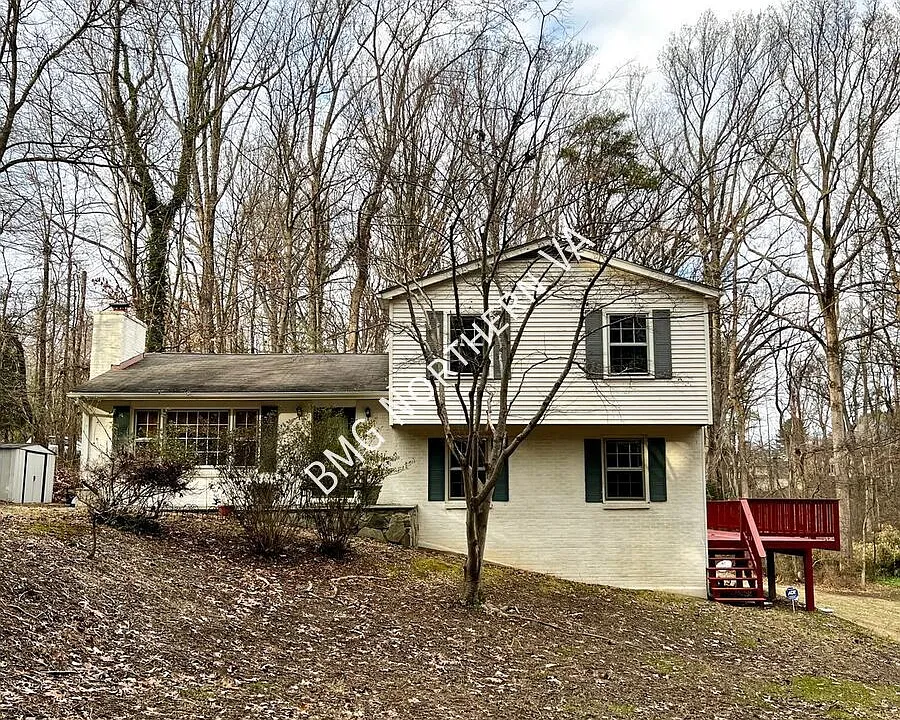 832 Leigh Mill Rd