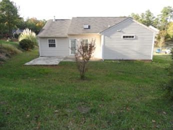 4th image of 3103 Trinness Dr